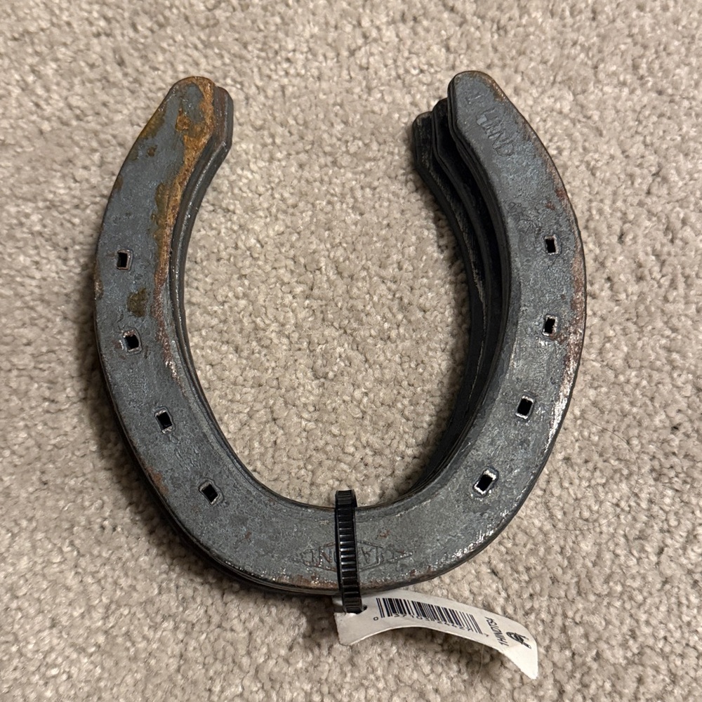 New set of steel horse shoes, 4 - Picture 2 of 5